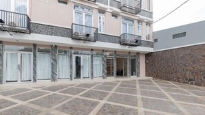 Exterior - RedDoorz Plus near Surapati Core (Cibeunying Kidul)