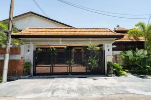 Unclassified image, 2 of 31, button - The Kembali Luxury Villa - Melaka 5 Bedroom (Melaka Tengah)