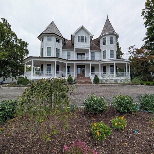 Parkway House Goshen Bed & Breakfast Suite #4