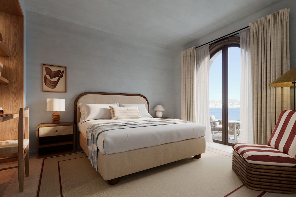 Cloister Junior Suite with garden | 객실 내 금고, 암막 커튼, 다리미/다리미판, 무료 WiFi