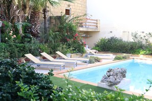 3 bedrooms - Rustic Xag ra Farmhouse With Pool Garden BBQ (Xaghra)