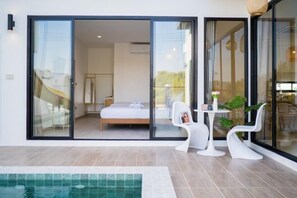 Outdoor pool - Eva PoolVilla Pattaya Bang Saray Beach 1 km. (Sattahip)