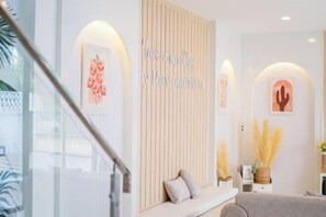 المنشأة من الداخل