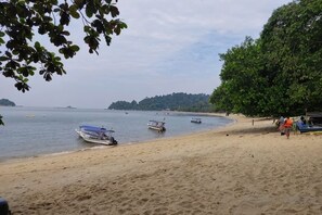 Unclassified image, 2 of 74, button - Forget-Me-Not Pangkor Homestay 70 (Pangkor)