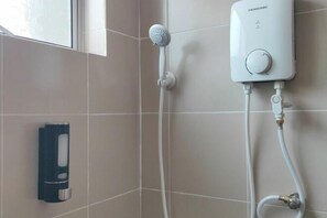 Free toiletries, hair dryer