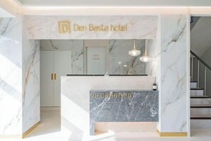 Lobby - Masan Den Basta hotel Gyeongnam Uni (Changwon)