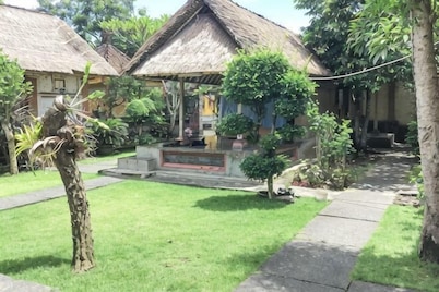 Daton House Near Bali Zoo Ubud Mitra RedDoorz