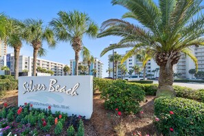 Exterior - Silver Beach 104 - Pet-friendly (Orange Beach)