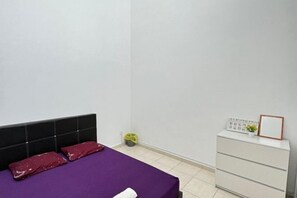 Room - Fallem's Homestay I 4 Rooms I Fully Aircond I WiFi (Melaka)
