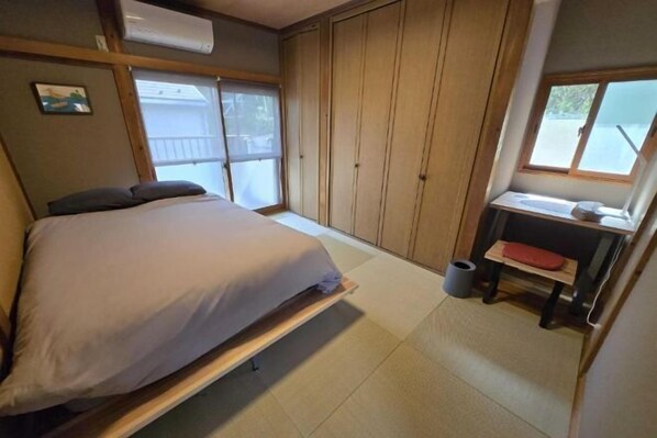 Room - Relaxing ishikawa-cho (Whole house/Good view/sauna/2LDK) (Yokohama)