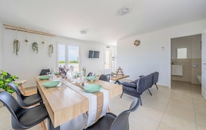 Premium bedding, in-room safe, blackout drapes, soundproofing - Le Coteau Des Sens (Belves-de-Castillon)