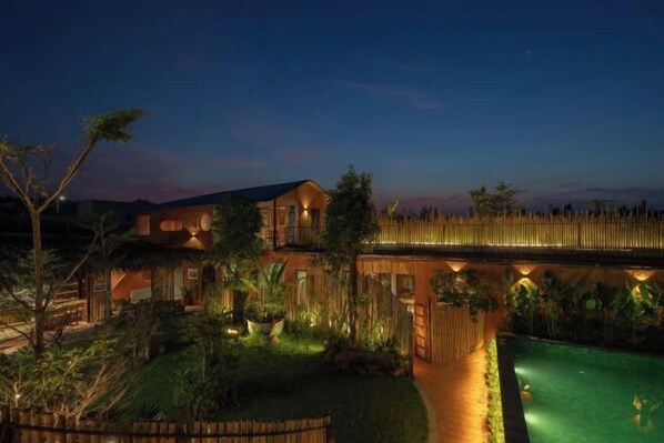 Outdoor pool - Chuon Chuon Retreat (Phan Thiet)