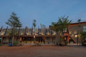Ngoại thất