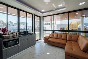 Room - Riverfront Pool Villa Rangsit Klong 4 (Thanyaburi)