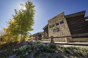 Property grounds - Breckenridge 19 - One Bedroom Apartment, Sleeps 4 (Breckenridge)