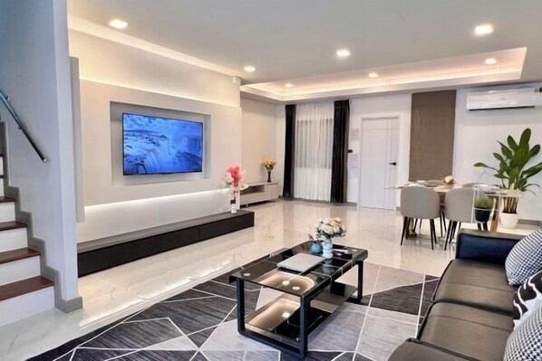 Room - Pattaya Tay Emperor Holiday townhouse (Pattaya)