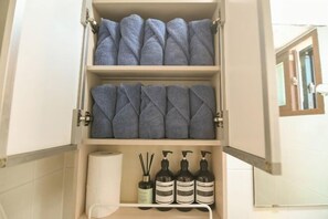 Room - CareCove (Seoul)