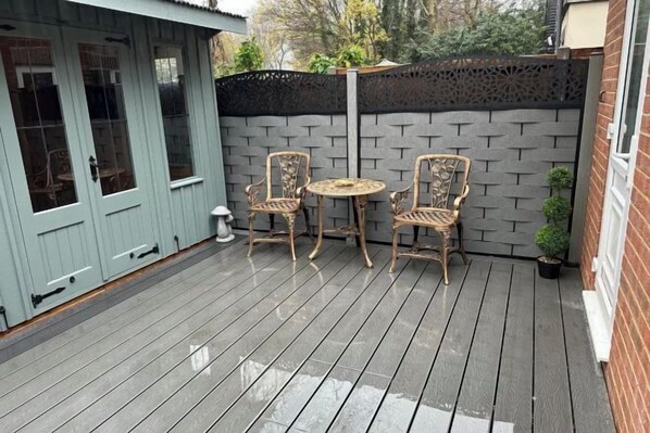 Exterior - Song Warm Bnb (London)