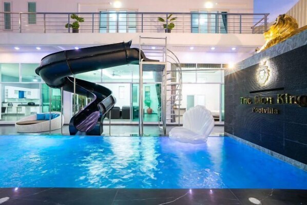 Piscina