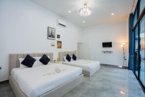 Room - THE I-CON Luxury PoolVilla Pattaya "10 bed" Ocean Yacht Club 4 km (Pattaya)