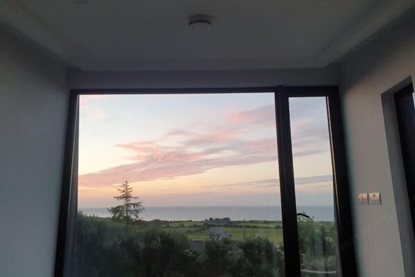 Room - Tara Hill Estate (Wexford)