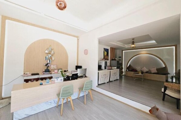 Interior - STAYHERE@AIRPORT SERVICE APARTMENT (Phuket)