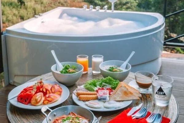 Free daily local cuisine breakfast