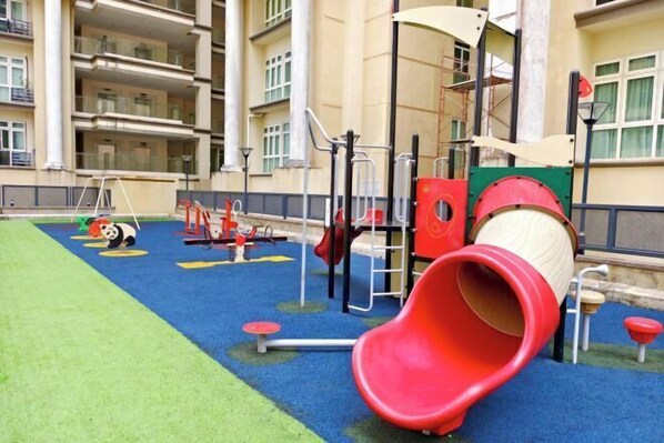 Children's area - Riverine Diamond Studio RDA09 (Kuching)