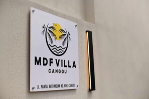 Unclassified image, 3 of 10, button - MDF Villa Canggu (Bali)