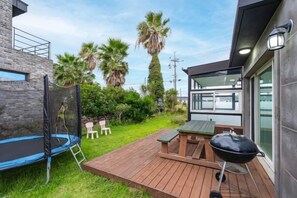 Unclassified image, 4 of 10, button - Domostay/Sagye Beach/Sanbangsan View/Pool Villa/3Queen Beds/2Bathrooms/Heated Pool (Seogwipo)
