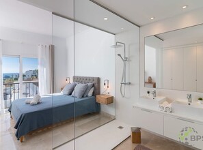 Strykejern/-brett og wi-fi (inkludert)