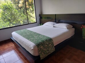 6 dormitoris, wifi i roba de llit 