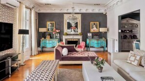 Smart TV, fireplace, stereo - Timeless Modernism in the Heart of Barcelona -A 300 m² Historic Gem with Terrace (Barcelona)