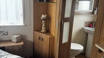 House, 2 Bedrooms