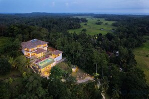 Unclassified image, 4 of 28, button - The Divine Villa (Heenatigala)