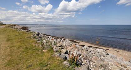 Aurora House: Home on the Coast w/ Hot tub! Pet Friendly!