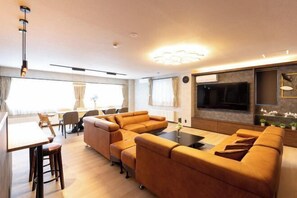 Room - THE SKY (Sapporo)