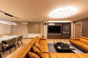 Room - THE SKY (Sapporo)