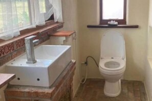 Bathroom - Driftwood & Jolie Cottages (Sam Roi Yot)