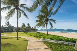 Unclassified image, 4 of 42, button - Beachfront Villas Resort Danang (Da Nang)