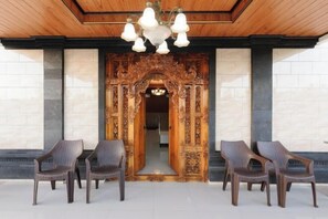 Interior - RedDoorz @ Pondok Kampung Harmony Ubud (Bali)