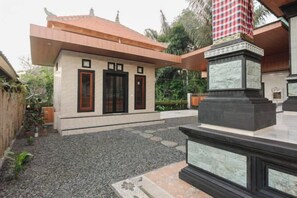 星評価なしの画像、3 / 18、ボタン