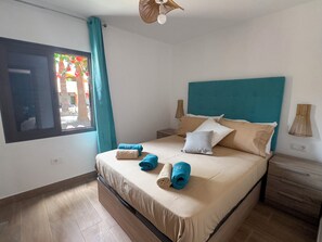 1 dormitori, planxa i posts de planxar, wifi gratuïta i roba de llit 