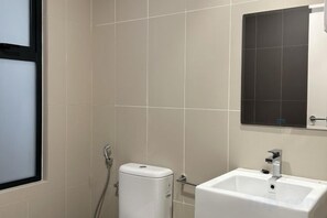 Unclassified image, 3 of 24, button - Jelutong Luxe Stay (Shah Alam)