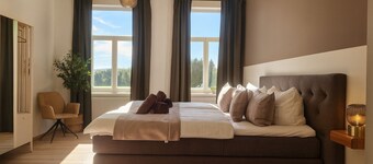 Manufaktur Schrotsche | 6 bedrooms | 14 p | 4 bathrooms | perfect for groups & families!