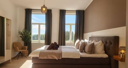 Exklusiv | 6 SZ | 14 P | 4 BĂ€der | 250 mÂČ | perfekt fĂŒr Gruppen & Familien!