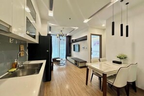 Room - Vinhome Metropolis Luxury Apartment - Tiramisu House (Hanoi)