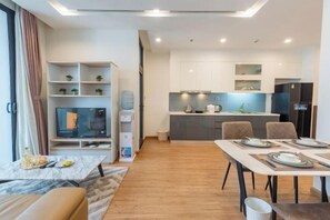 Unclassified image, 2 of 32, button - Vinhome Metropolis Luxury Apartment - Tiramisu House (Hanoi)