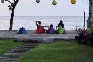 Unclassified image, 4 of 11, button - Cik Bunk Beach Front Homestay near Tulamben Bali (Bali)