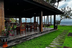 Unclassified image, 2 of 11, button - Cik Bunk Beach Front Homestay near Tulamben Bali (Bali)